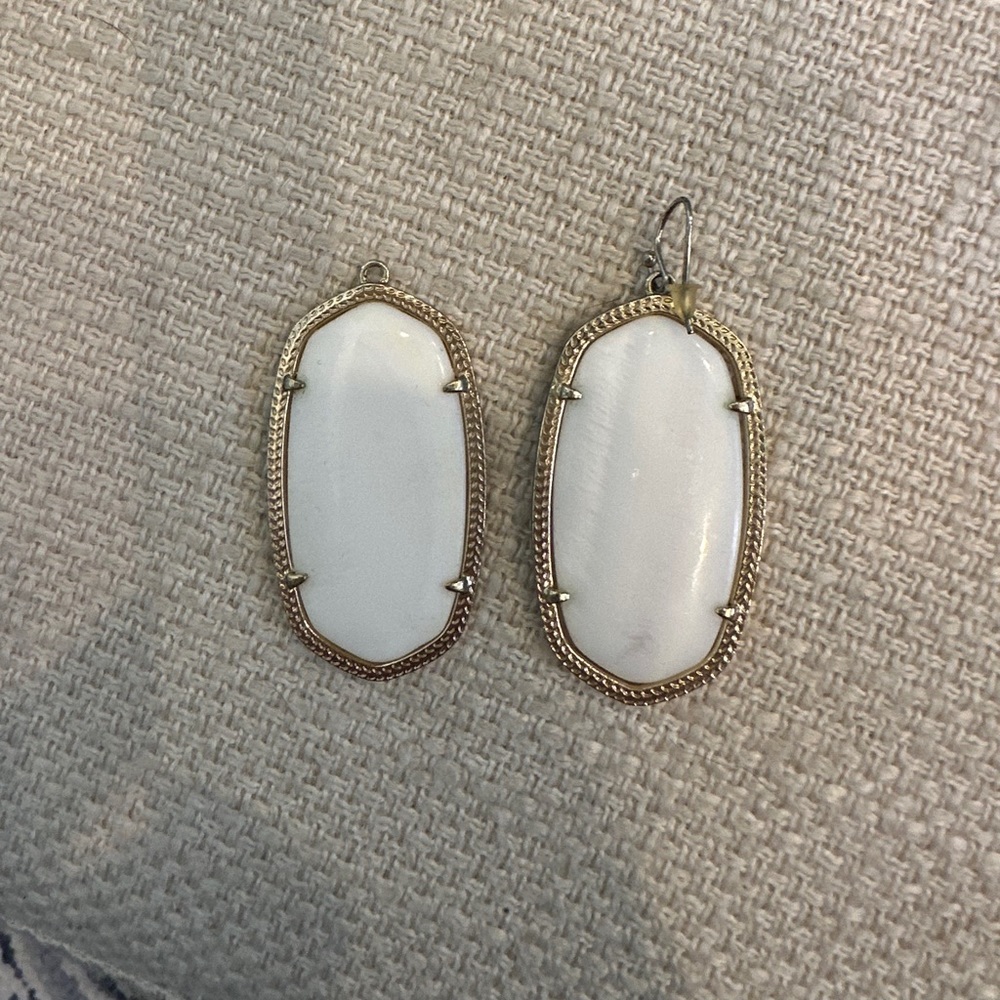 White and gold Kendra Scott earrings